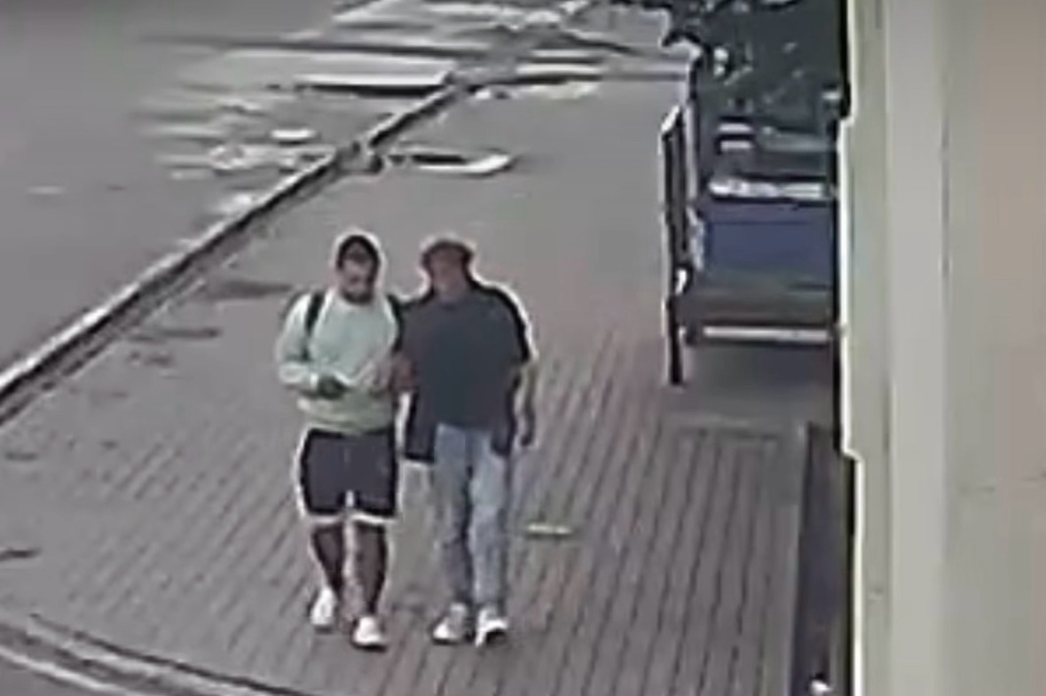 Неизвестные украли скульптуру из заведения в центре Ярославля