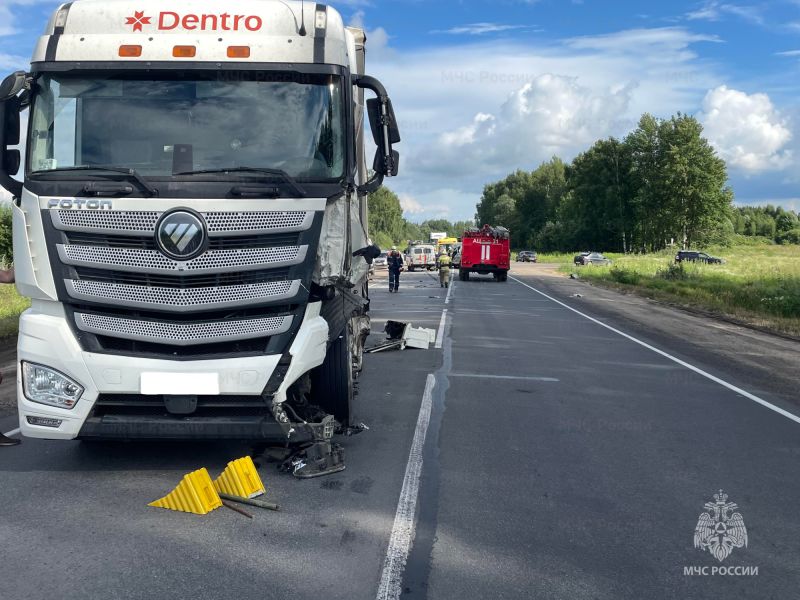 В результате двух ДТП с фурами в Ярославской области пострадали три человека