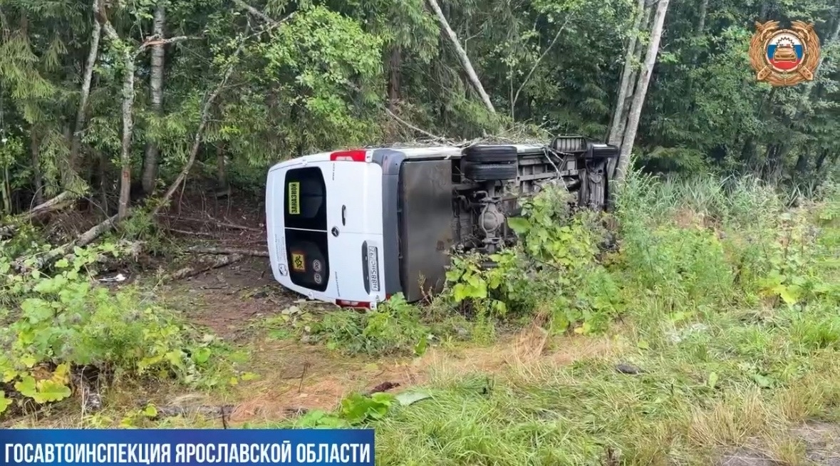 После ДТП с туристическим автобусом в Ярославской области возбуждено уголовное дело