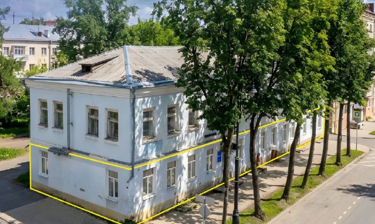 В Ярославской области продают здание бывшей поликлиники