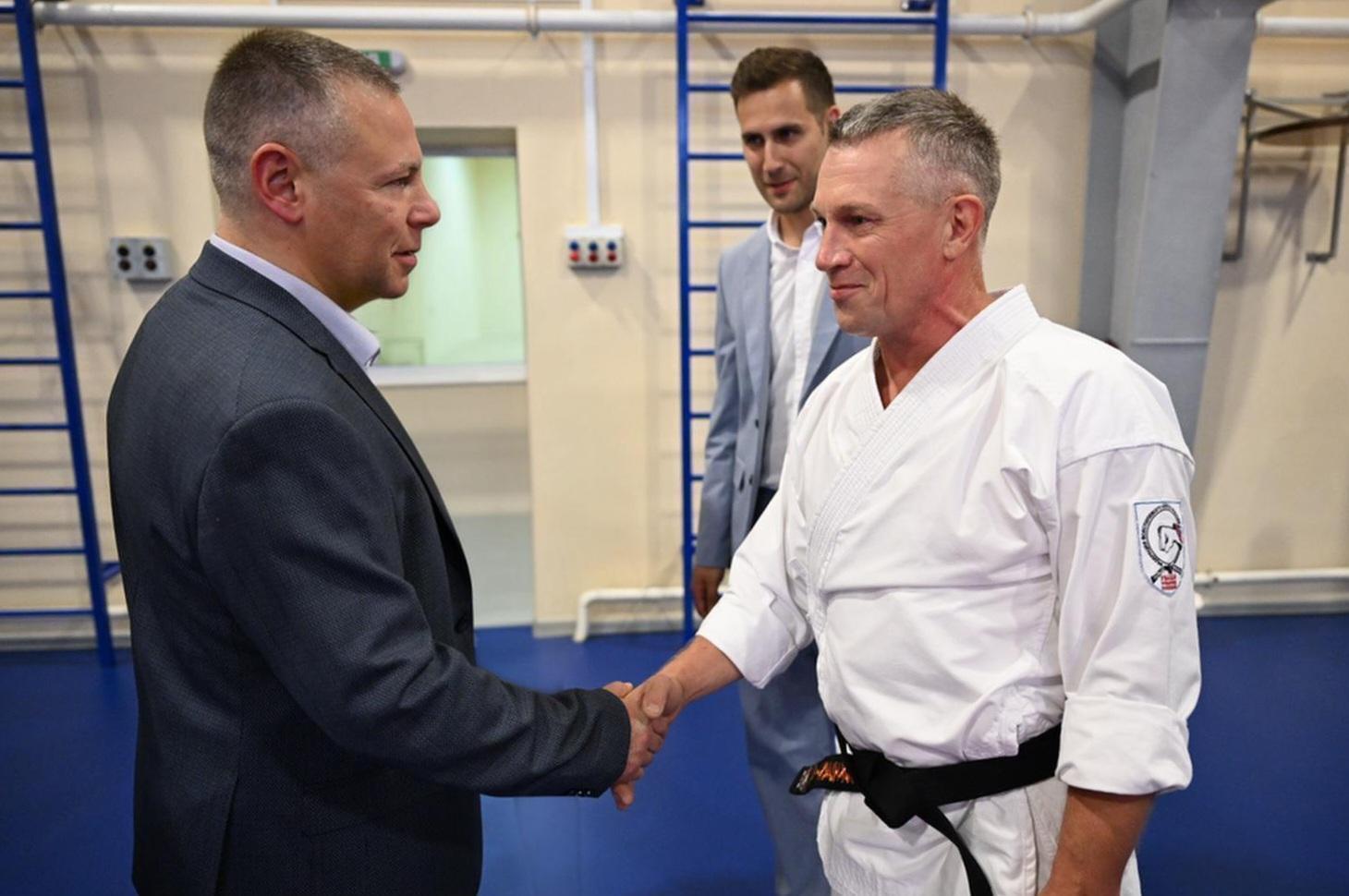 Михаил Евраев поручил проработать условия для ледовой арены внутри ФОКа