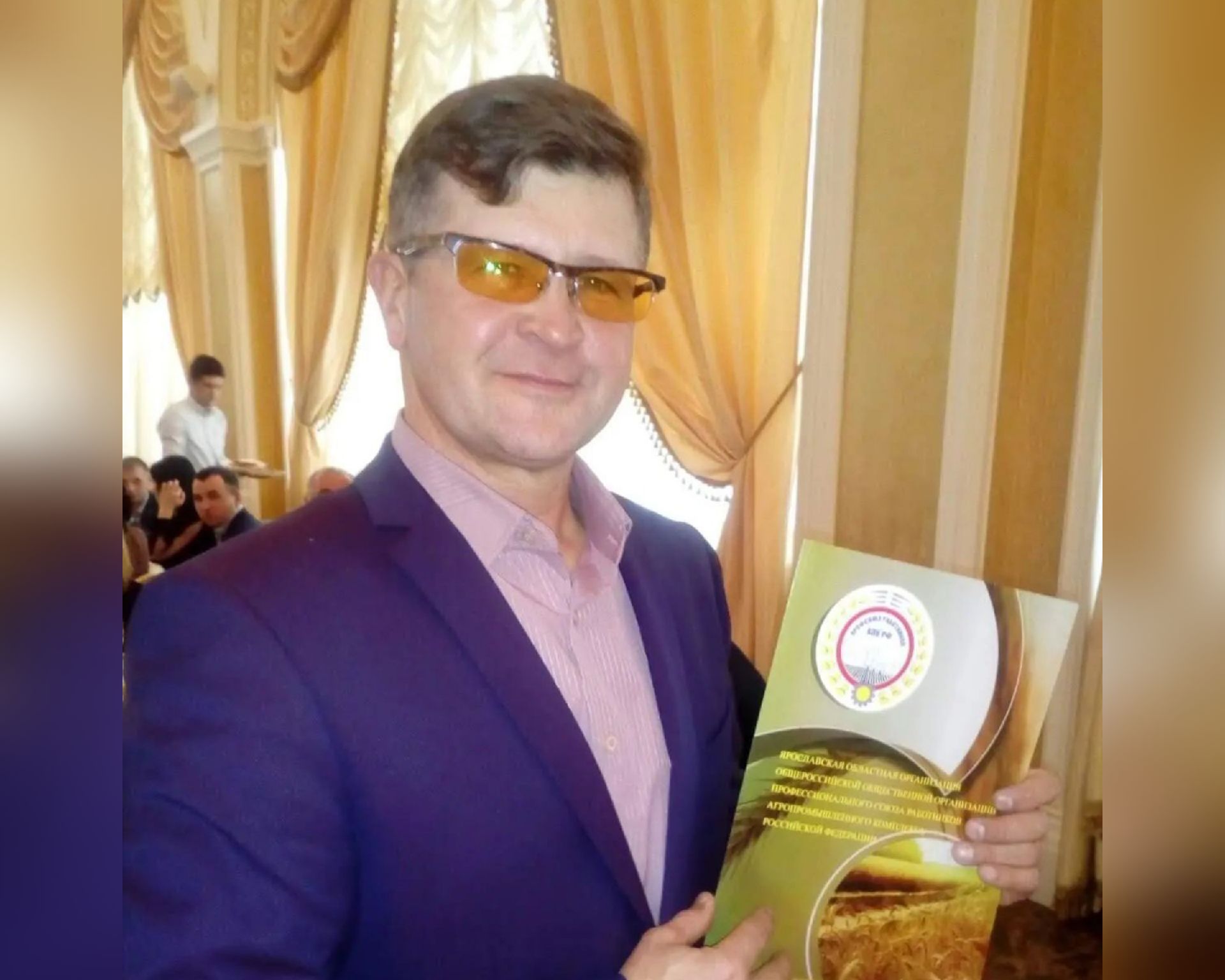 Михаил Евраев поздравил жителей региона с присвоением государственных наград