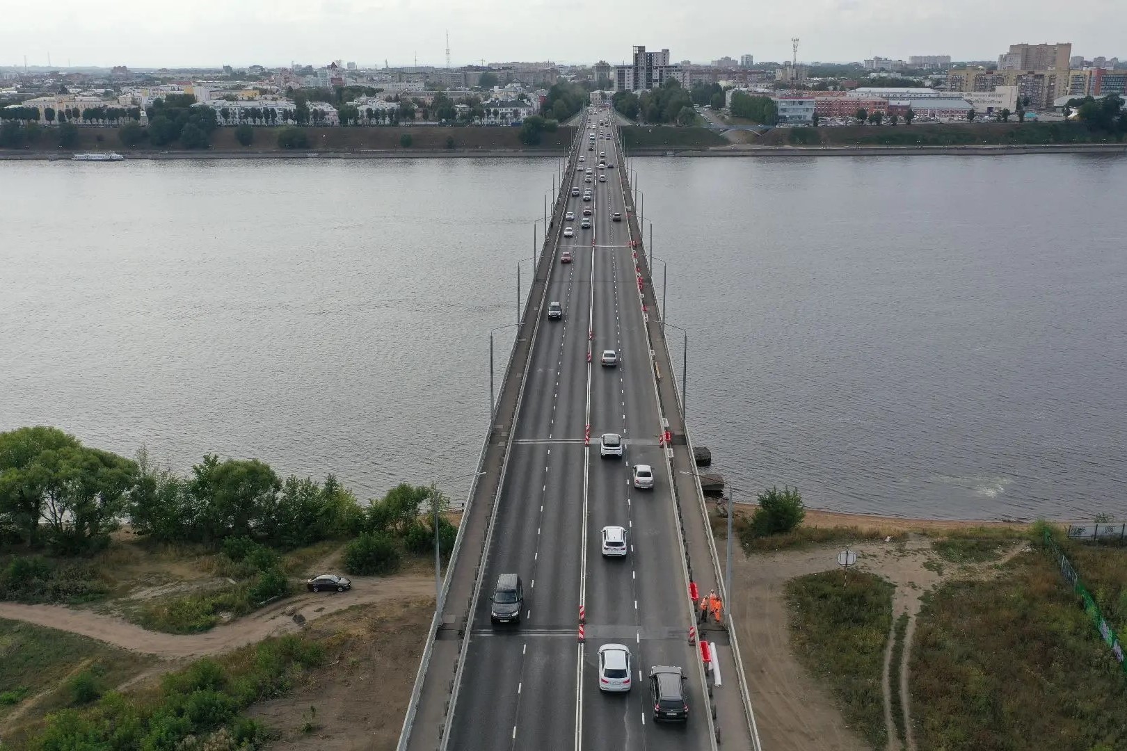 Гарантийные работы проведут на Октябрьском мосту в Ярославле