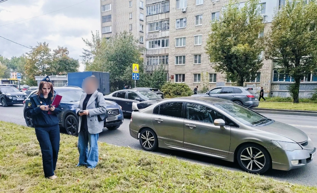 Житель Ярославля лишился BMW из-за 76 неоплаченных штрафов ГИБДД и миллионного долга перед налоговой