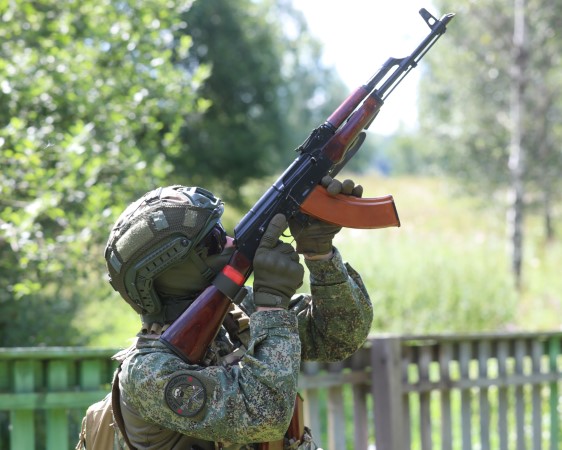 Новая группа ярославских добровольцев отряда «БАРС» завершила обучение и заступила на боевое дежурство