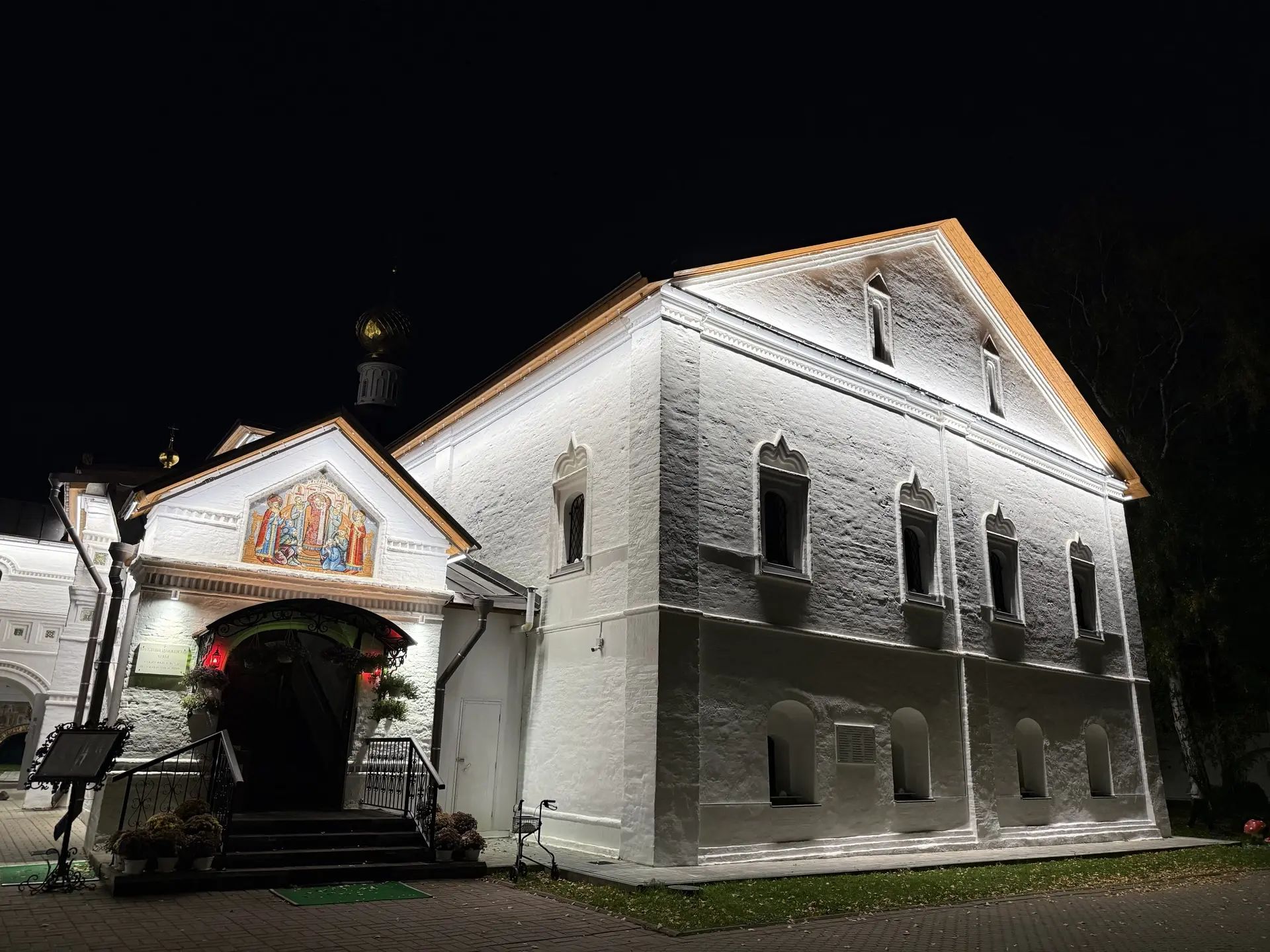 Здания в Ярославле, Мышкине и Переславле-Залесском украшают художественной подсветкой