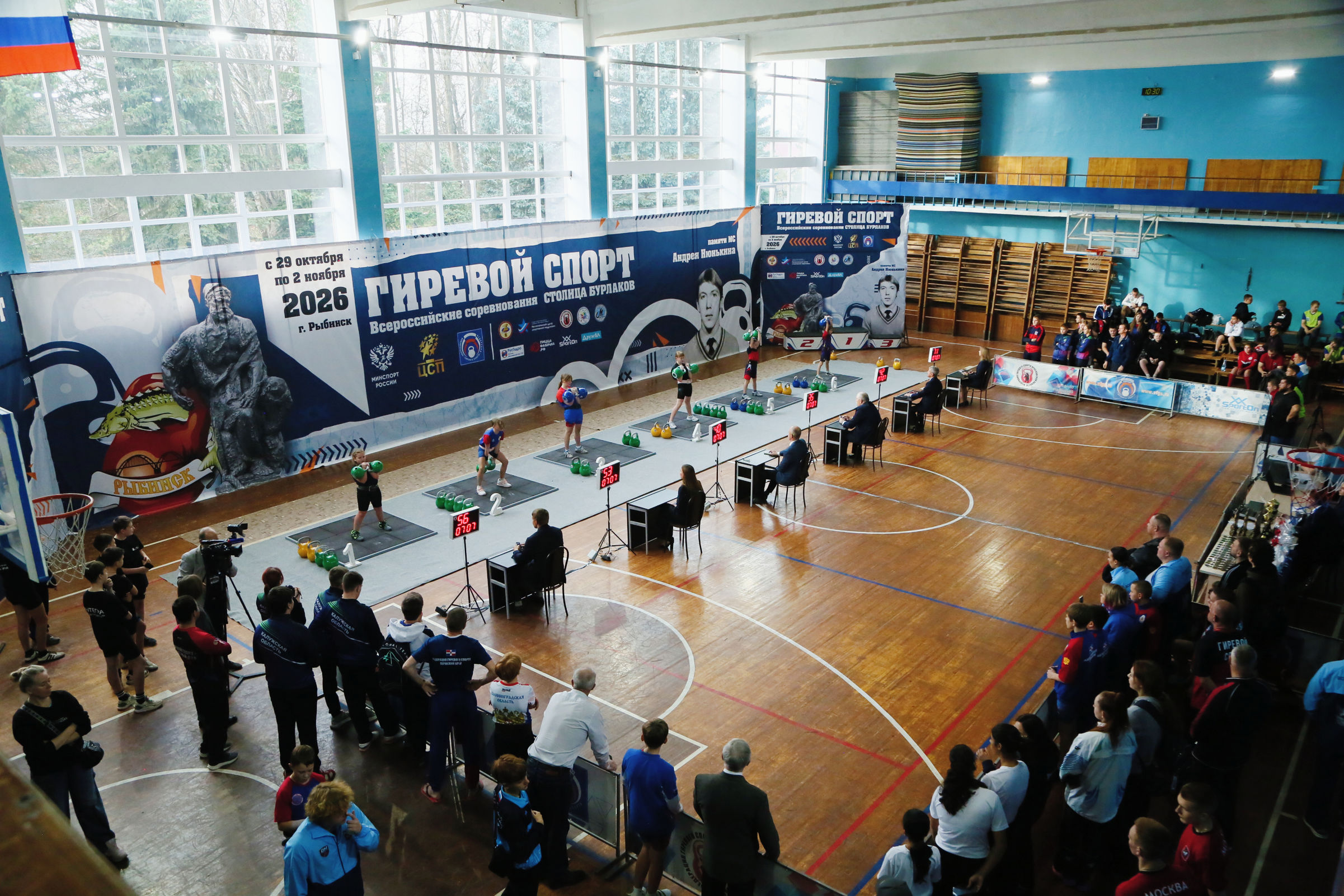 ​Всероссийский турнир по гиревому спорту проходит в Рыбинске