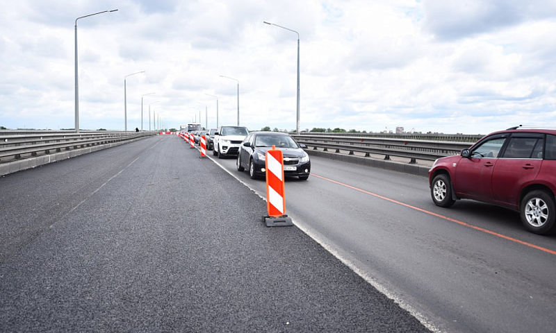 Дорожный эксперт посоветовал не спешить с ремонтом Октябрьского моста