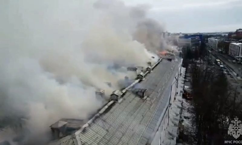 В Ярославле названа причина крупного пожара в многоквартирном доме на проспекте Ленина