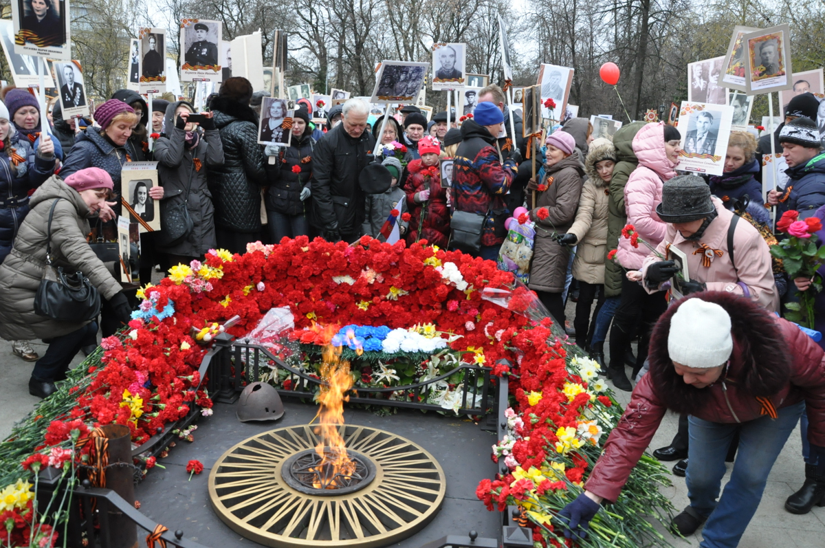 Ярославцы могут посмотреть шествие «Бессмертного полка» онлайн