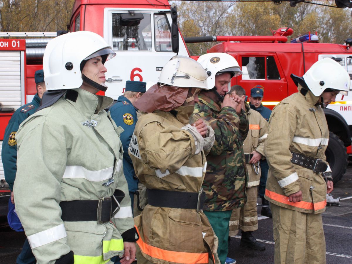 Дмитрий Миронов: в Ярославской области пожарным повысят зарплаты