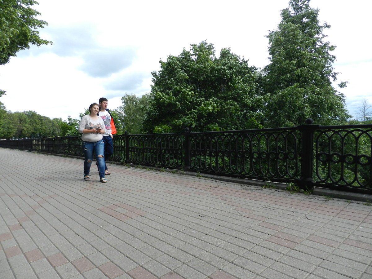 В Ярославле ко Дню города заменят плитку на Волжской набережной