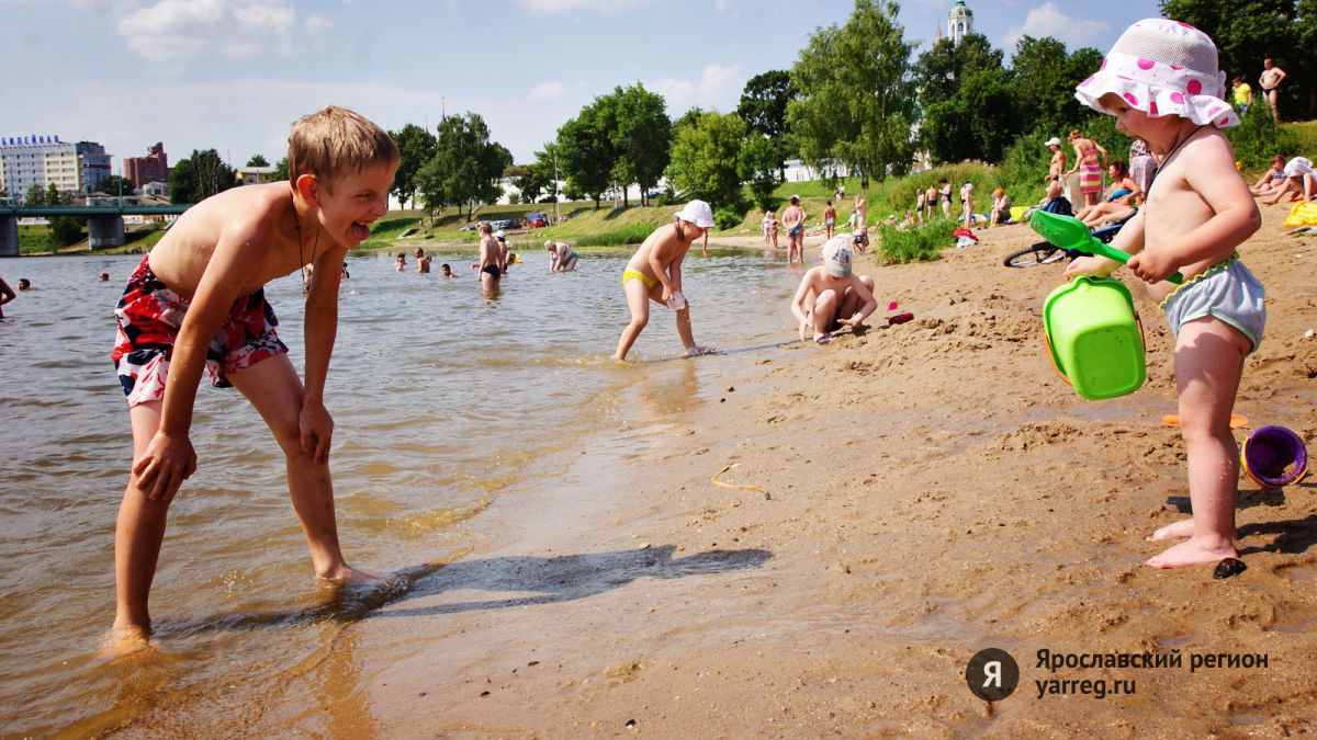 Роспотребнадзор рекомендовал не купаться на Центральном пляже Ярославля