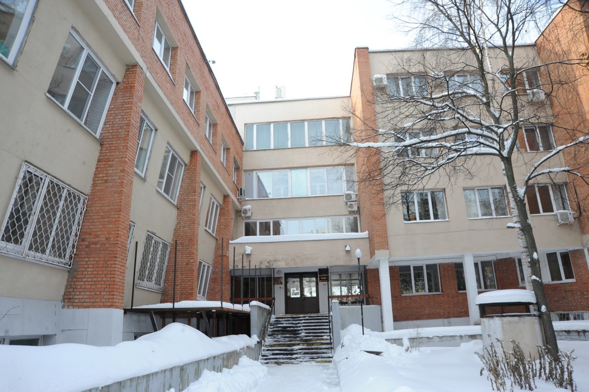 ​Жители Ярославля смогут бесплатно парковаться около медицинских учреждений