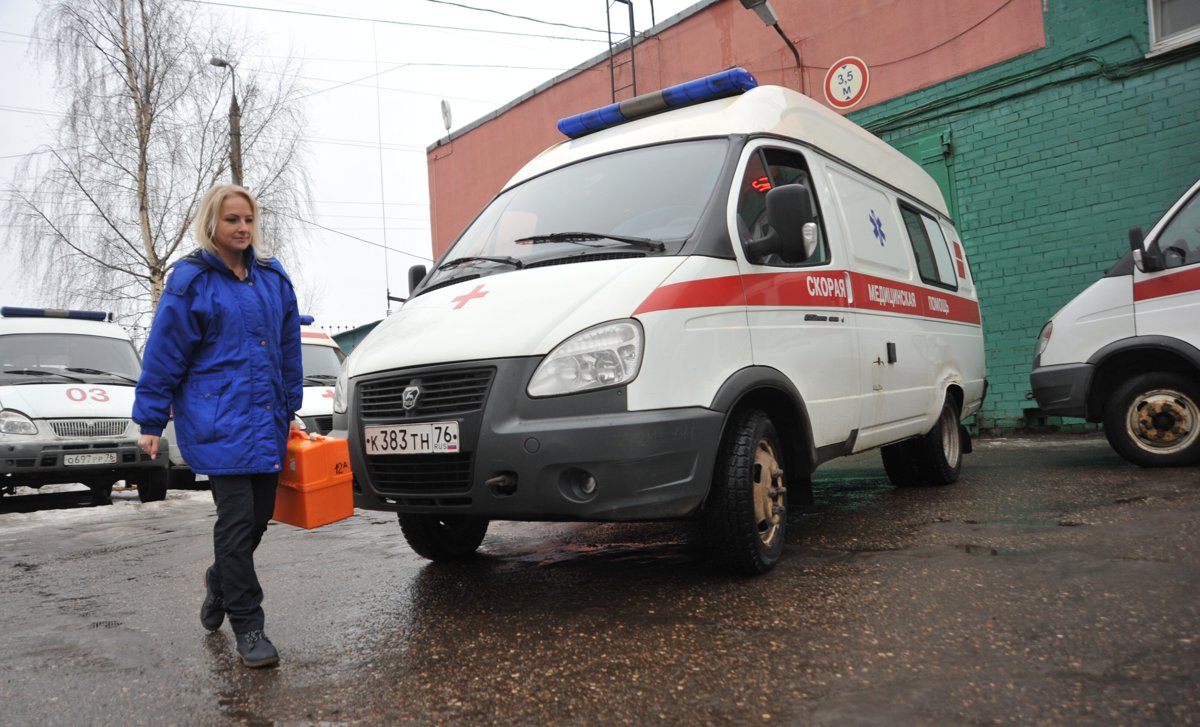 Помощь ярославль. Станция скорой медицинской помощи Ярославль. Станции скорой помощи в Ярославле. Ярославль станция скорой помощи на Лисицына. Врачи скорой помощи Ярославль.