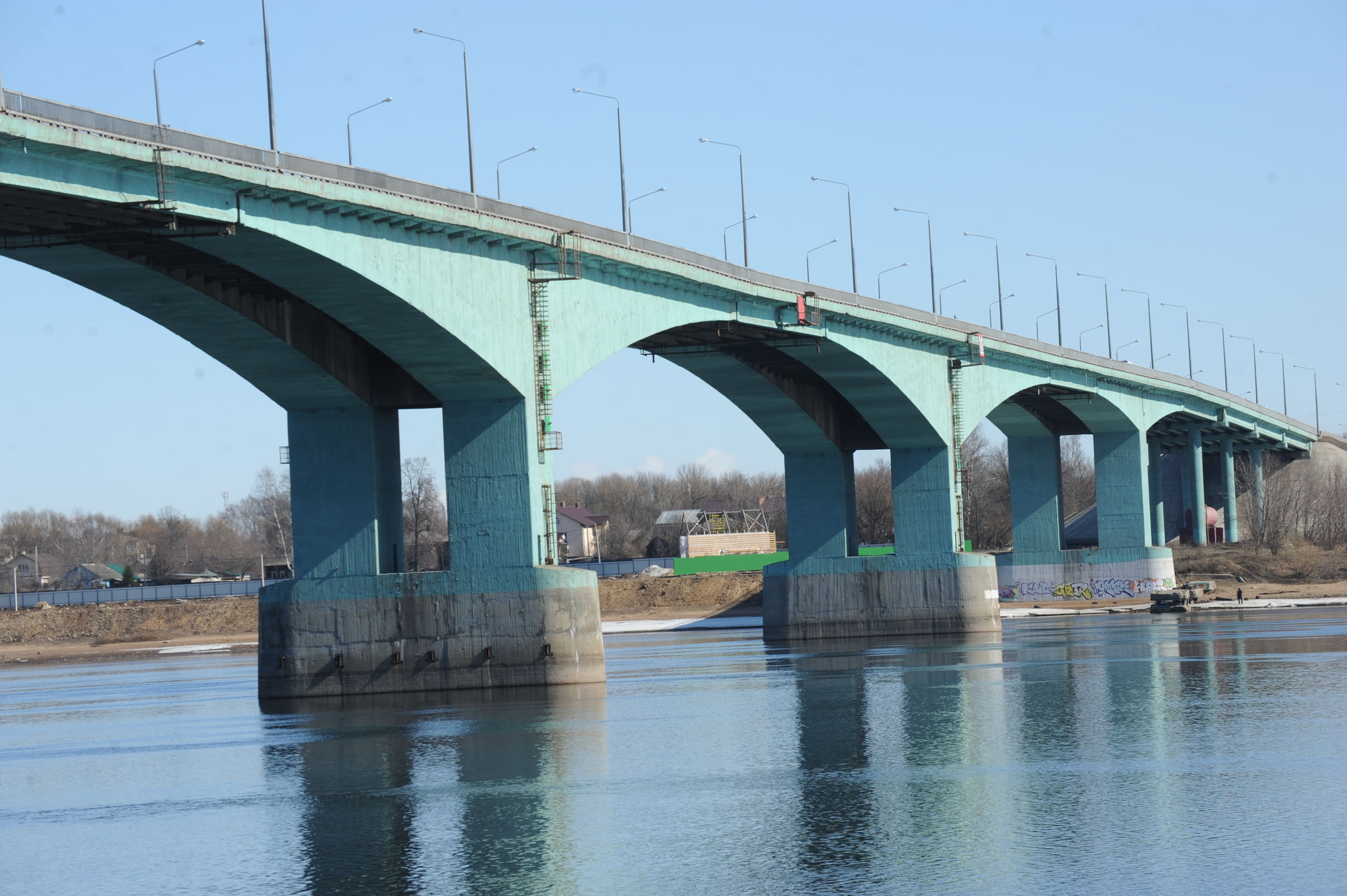 В мэрии Ярославля озвучили сроки ремонта Октябрьского моста