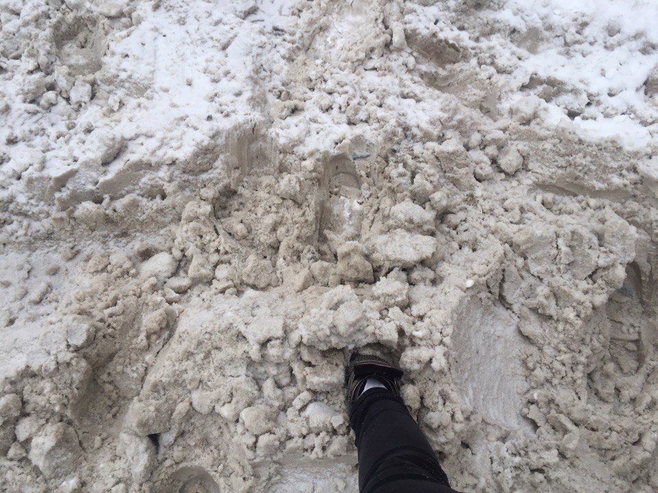 Ярославна отсудила у мэрии 80 тысяч за сломанную ногу из-за неубранного снега