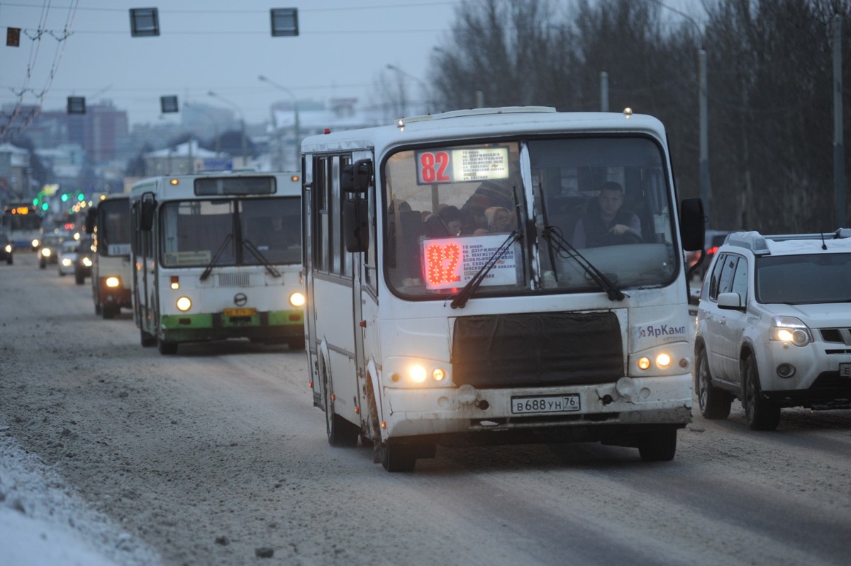 В новогодние праздники в Ярославле не будут работать три автобусных маршрута