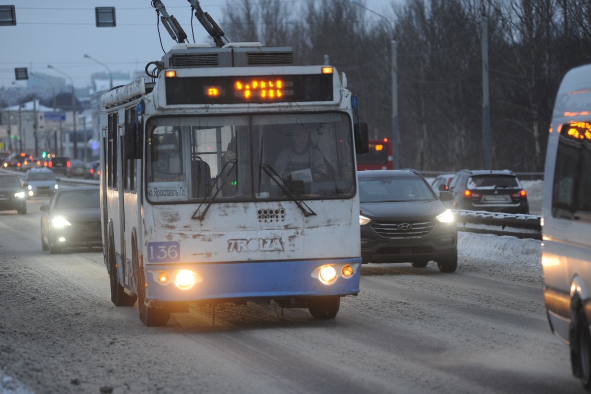 Троллейбусы и трамваи Ярославля перестали отображаться в привычных приложениях для отслеживания транспорта