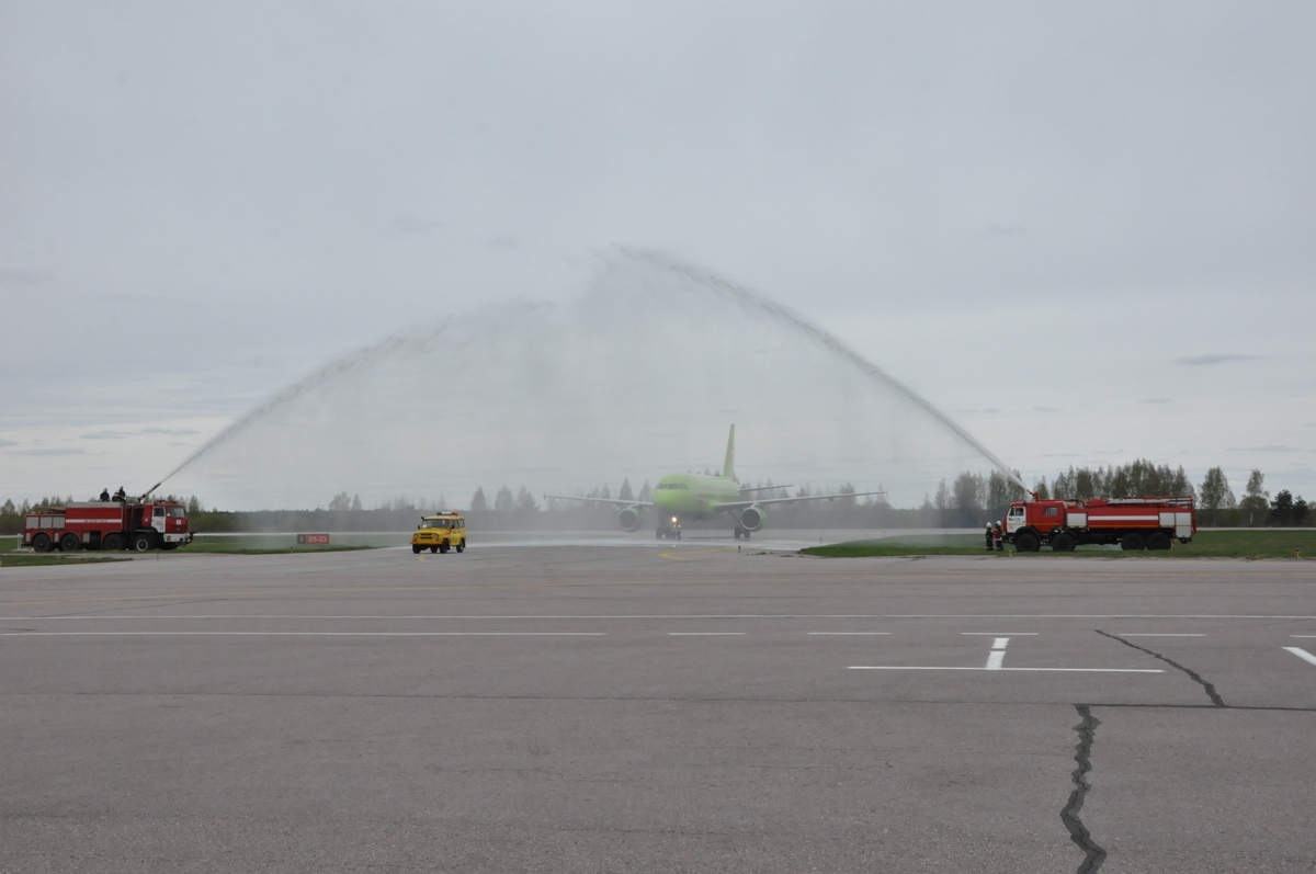 Аэропорт Туношна приобрел современный пожарный автомобиль повышенной проходимости